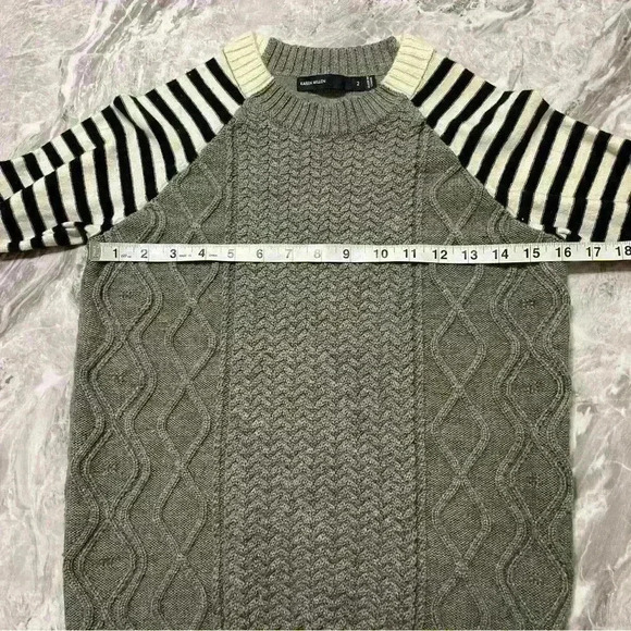 Karen Millen Women's Grey and White Sweater front 100% Wool - Picture 4 of 7